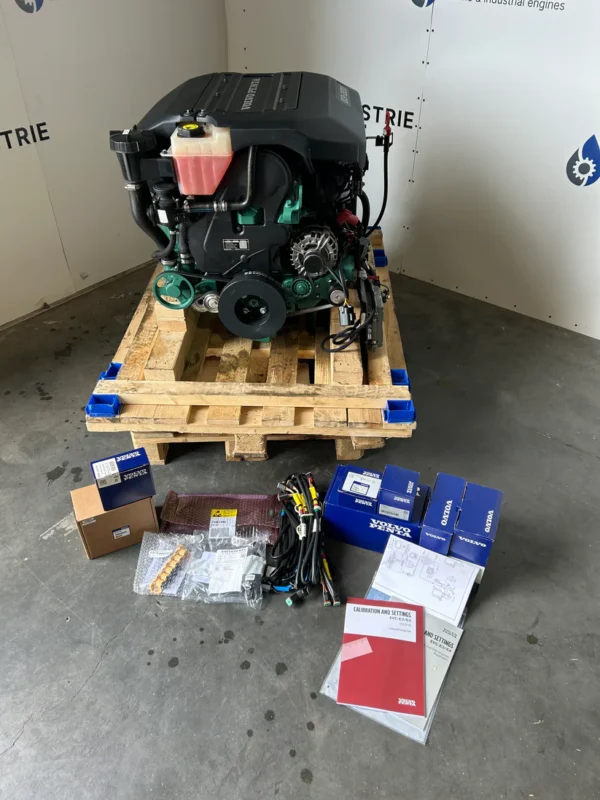 Volvo Penta D3-220 nline five-cylinder marine turbo-diesel Engine - Image 11