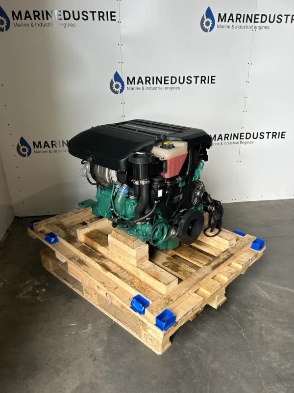 Volvo Penta D3-220 nline five-cylinder marine turbo-diesel Engine - Image 7