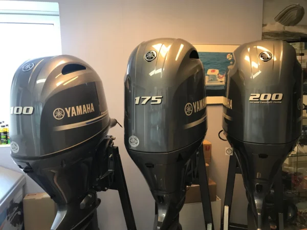 Slightly Used Yamaha 200HP Four Stroke Outboard Motor - Image 4
