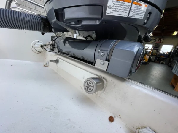 Slightly Used Yamaha 150ETLD Four Stroke Outboard Motor - Image 6