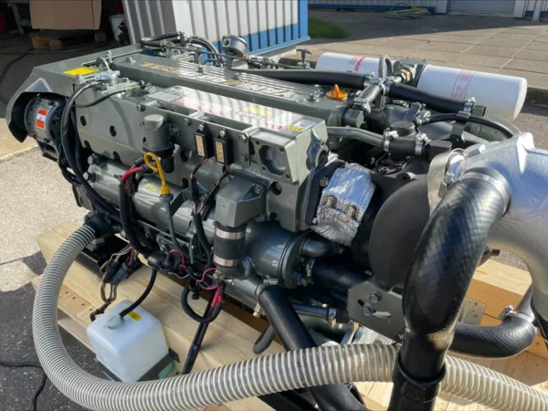 YANMAR 6LY2A-STP 440HP 3300RPM Bobtail - Image 3