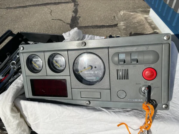 YANMAR 6LY2A-STP 440HP 3300RPM Bobtail - Image 9