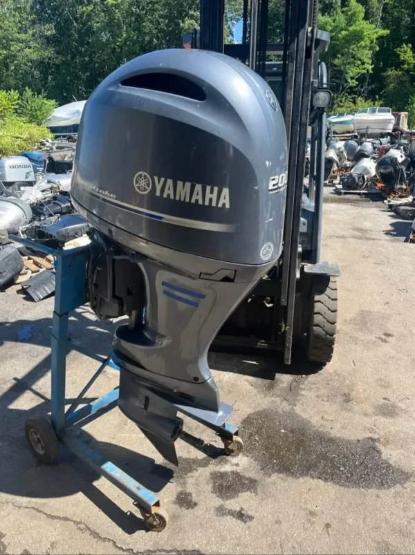 Slightly Used Yamaha F250A Four Stroke Outboard Motor - Image 4